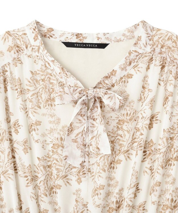 YECCA VECCA ボタニカル柄ボウタイプリーツワンピース Ivory