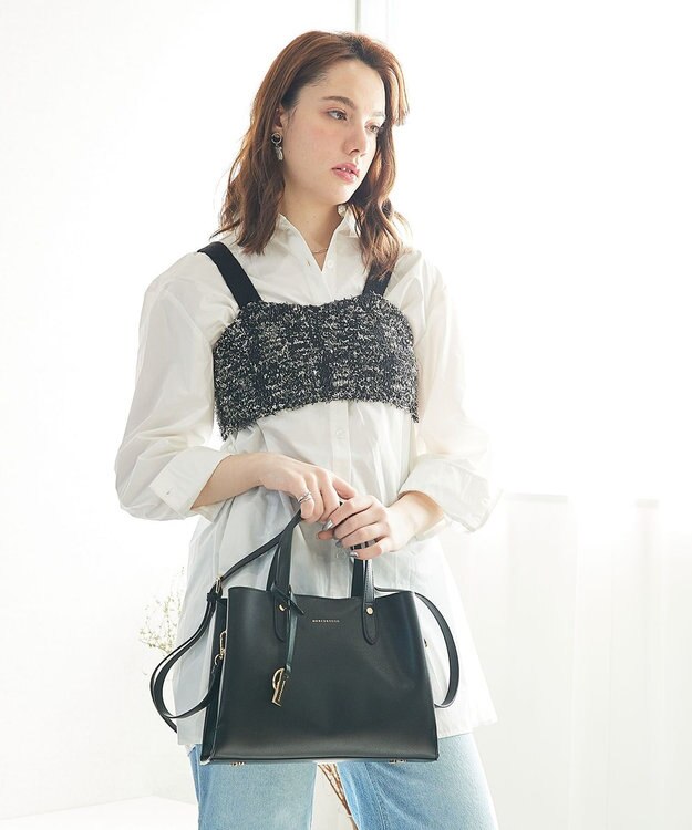 style code 【MERCURYDUO/マーキュリーデュオ】両アオリポケットサイド配色大開き開口 超軽量ハンドバッグ キーチャーム付 ブラック