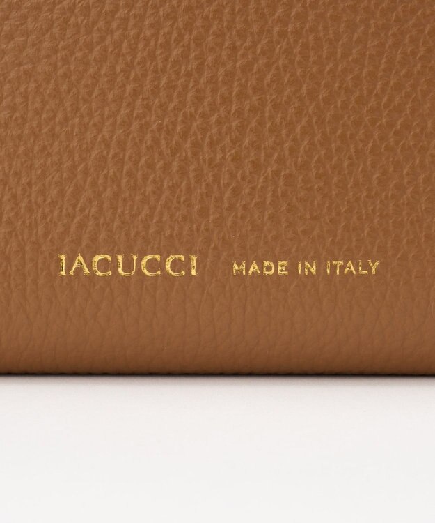 IACUCCI アバ ハーフウォレット CERVO キャメル