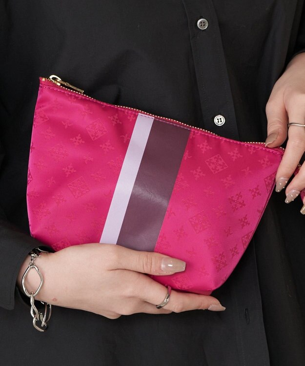 russet ラインプリントポーチ M(Z-226) Cherry