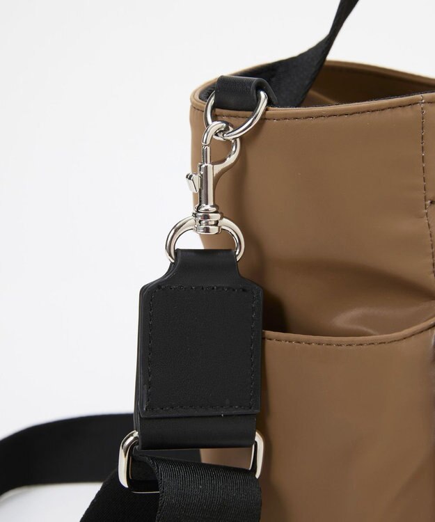 TOPKAPI 【Breath TOPKAPI】Train 防水ポリエステル ショルダー付き A4 トートバッグ / キャリー対応 ブラウン