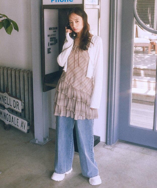 earth music&ecology ハイウエストデニムパンツ Light Indigo