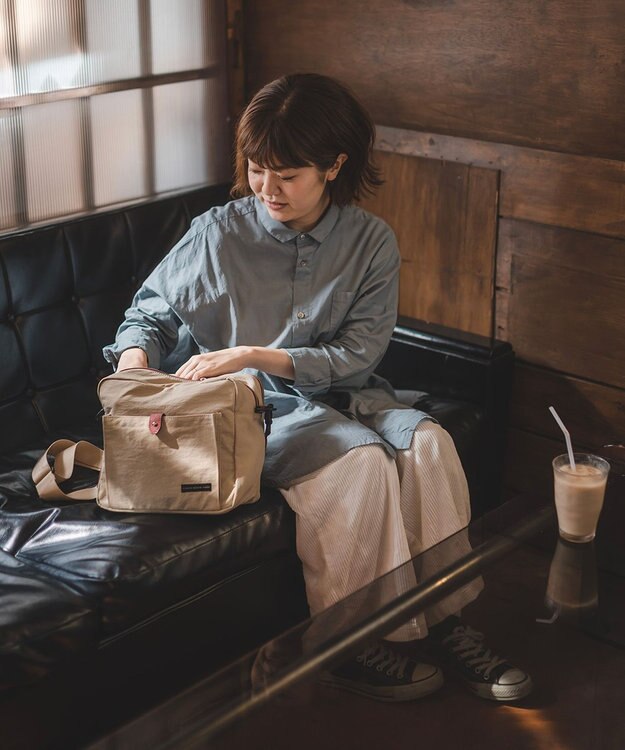 YUSHI Square - SHOULDER ショルダーバッグ【撥水/ナイロン/軽量】 ベージュ