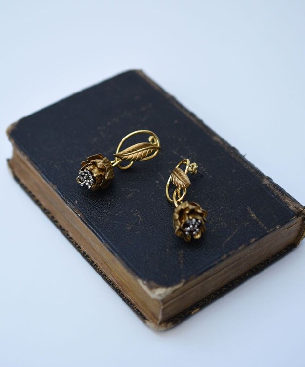 monshiro アンジェリケカールステム ピアス ゴールド