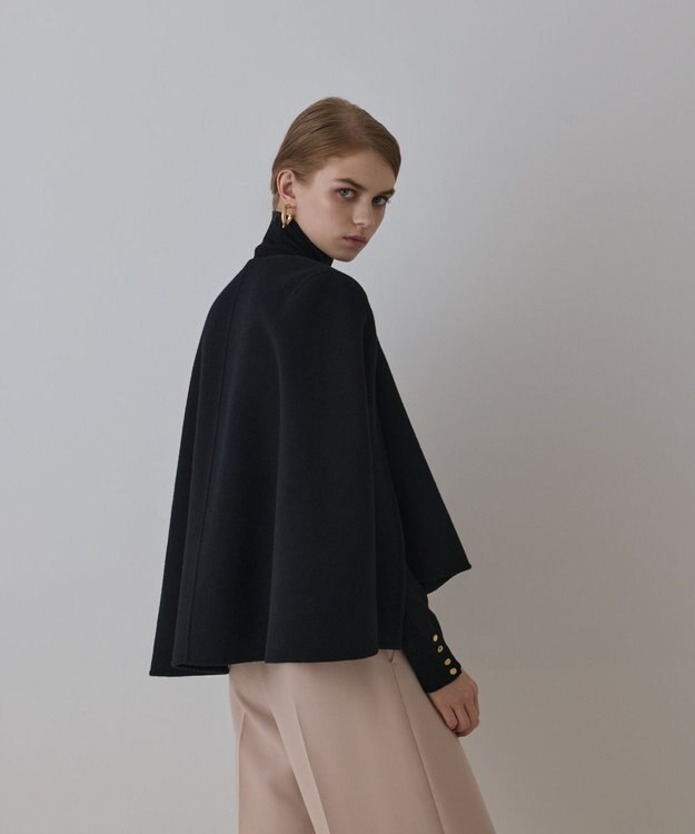 GRACE CONTINENTAL リバーケープジャケット ブラック