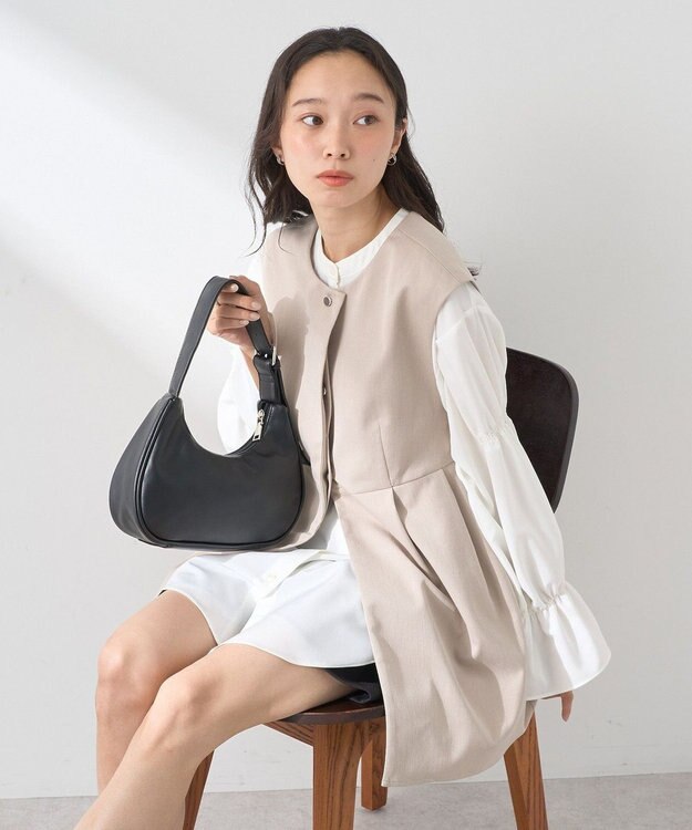 earth music&ecology ペプラムタックジレ Beige