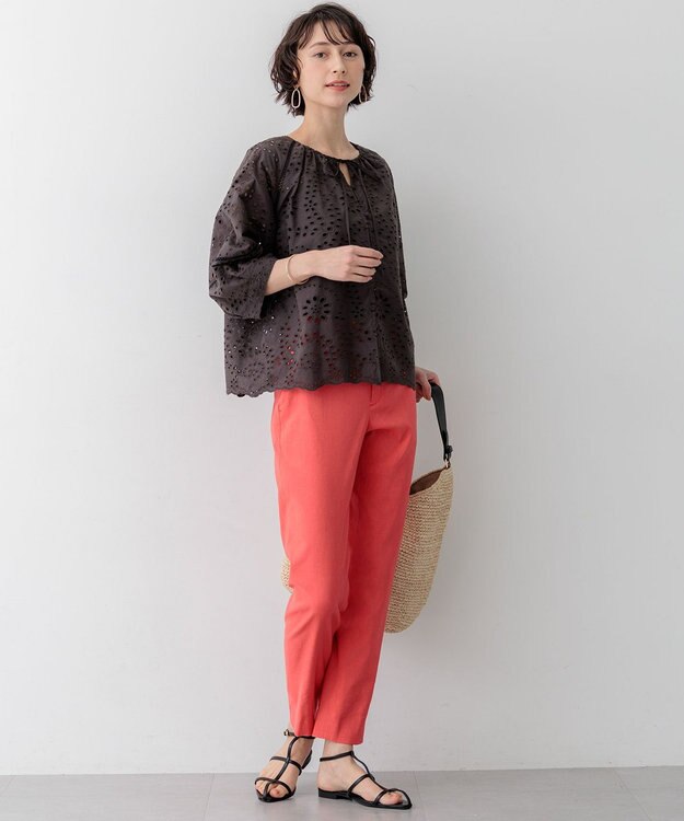 23区 【先行予約/CanCam掲載】リネンレーヨンストレッチ テーパード パンツ キャロット系