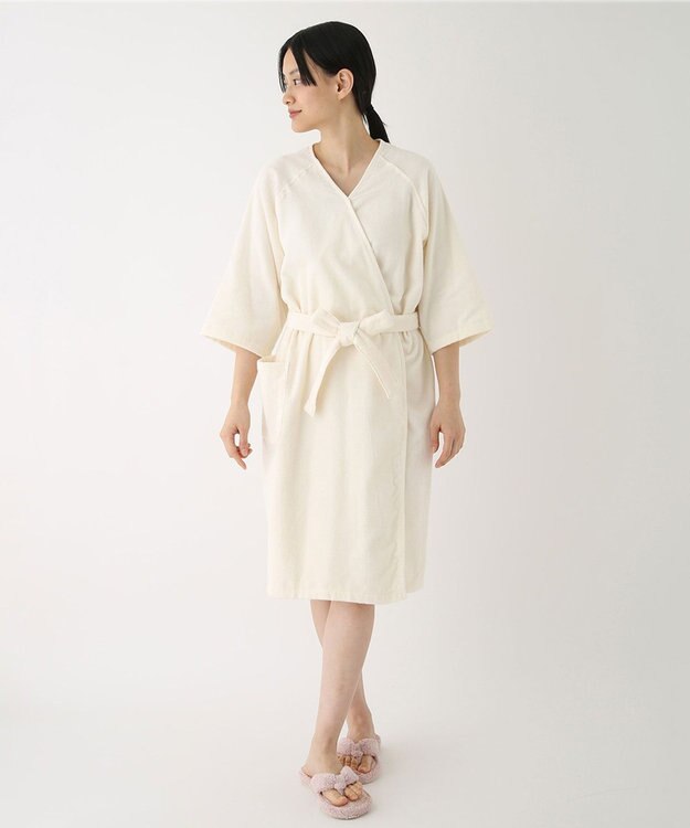 UCHINO エアリータッチ ラグランレディスローブ アイボリー