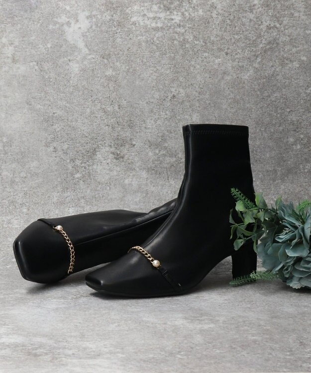 Bridget Birkin 【Bridget Birkin】アクセサリーパールチェーンショートブーツ ブラック