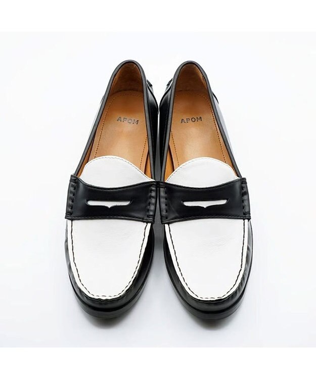 APOM 本革ペニーローファー 25 ブラック×ホワイト