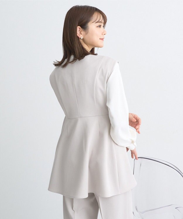 earth music&ecology ペプラムジップジレ Beige