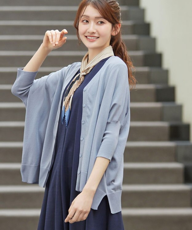 Tiaclasse L 軽やかニットドルマンカーディガン サックスグレー