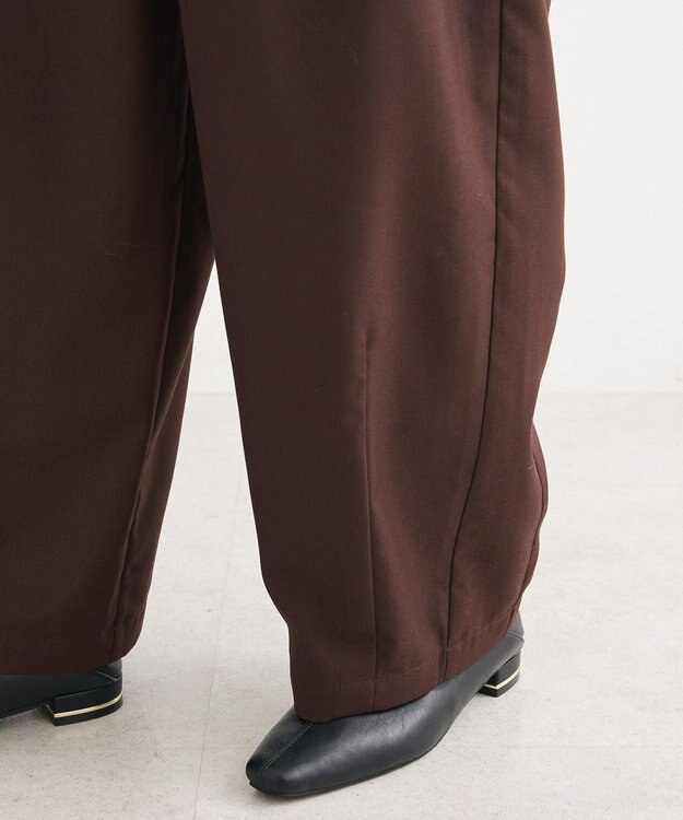 Green Parks ・ＥＬＥＮＣＡＲＥ　ＤＵＥ　ツイルタックコクーンパンツ Brown