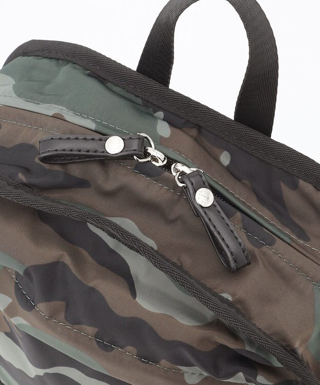 Y'SACCS 撥水ナイロンテープデザインスクエアバックパック カーキ