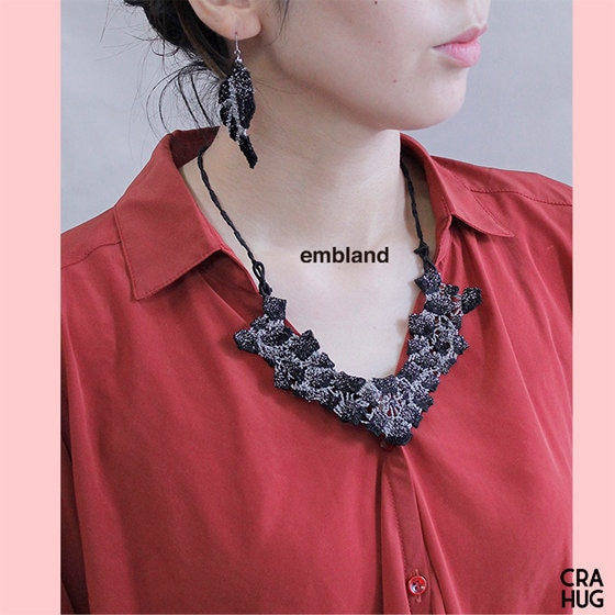 ネックレスとピアスのセットアップ！emblandのアクセサリーセット