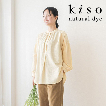 春だからこそ着てほしいハリ感のあるブラウス