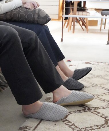 LOOM&SPOOL GRS綿毛布ルームシューズ