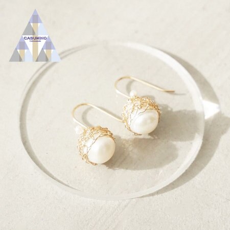 唯一無二のアクセサリーで春を纏う