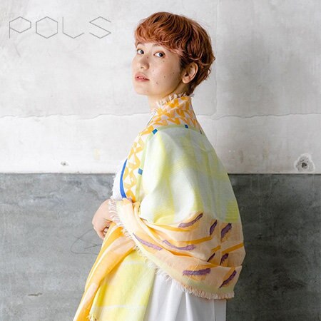 体温調節アイテムとして重宝するストール