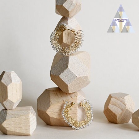 【透け感とこなれ感と】華やかなのに肌になじむ手編みアクセサリー