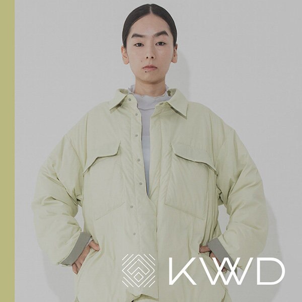 秋の軽羽織りに。新しいシャツ型アウター登場