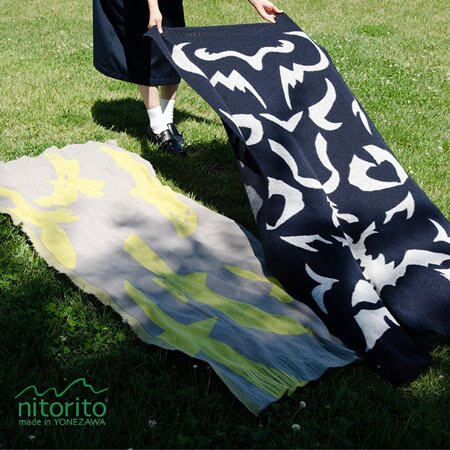 朝夕の寒暖差対策や、羽織にも！米沢発の彩りストールはいかが？
