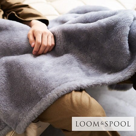 軽さと暖かさ、職人技が光るブランケット