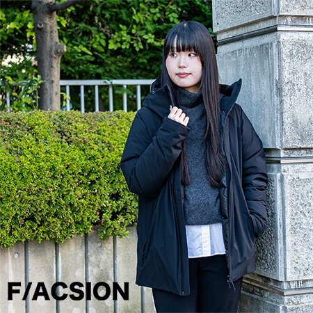 冬を快適に過ごせる暖かくて水を弾くダウン。