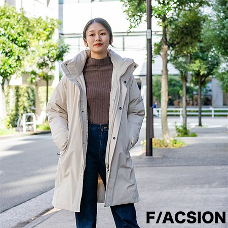 この冬の外出を支える、全天候型防水ダウン。