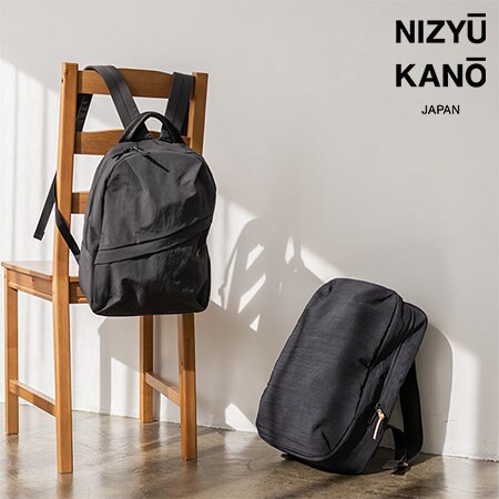 外出の相棒！多収納な日本製バッグ。