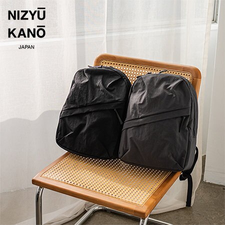 通勤・通学・旅行などどんなシーンでも使いやすい万能バッグ。