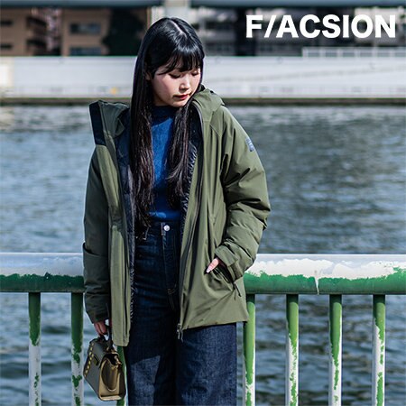 寒さ続く時期に大活躍の軽量防水アウター！