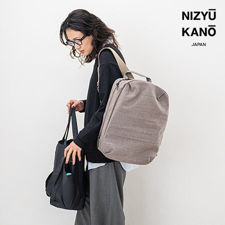 通勤・レジャー・旅行などマルチに大活躍の日本のバッグ。