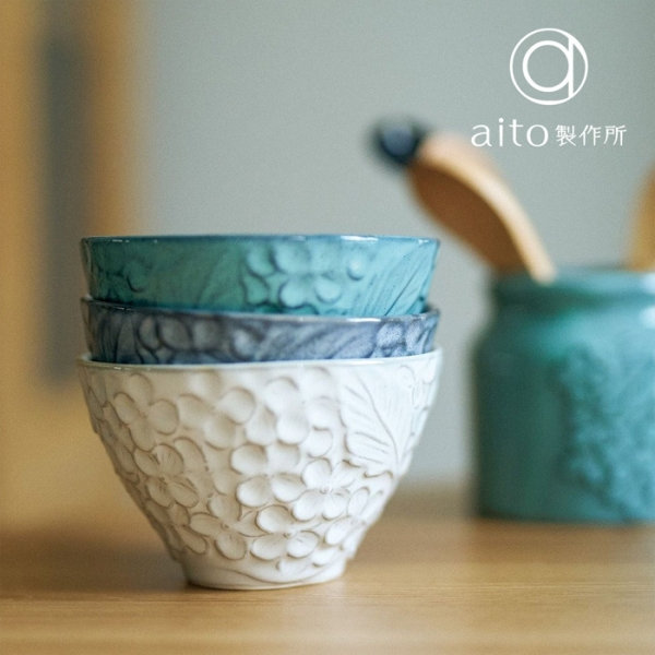 夏こそ、涼やかな器で食卓にときめきを。