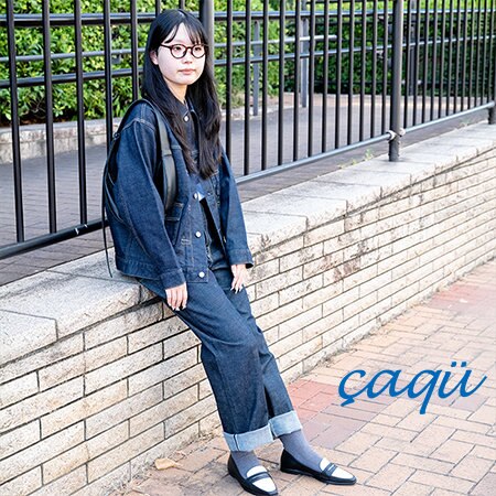 本格派デニムで仕上げる秋の装い