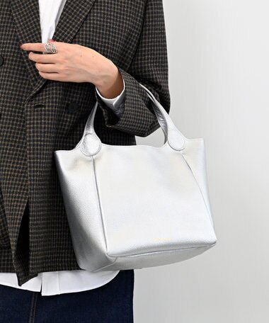 Hekhèr Le Style de Vie 新素材・新色【日本製/セレモニーにも】シュリンクレザー ハンドバッグ medium シルバ－