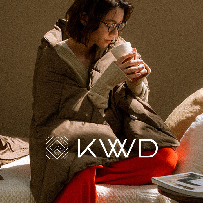 羽毛の静かなあたたかさに包み込まれる。新しいダウンコート | ONWARD