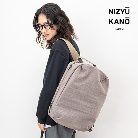 超お買い得大特価‼️Harrodsの赤色スーツ❣️ 超お買い得大特価‼️Harrodsの赤色スーツ❣️