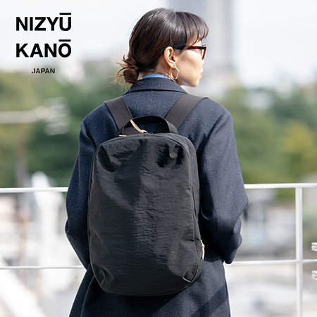 冬の外出に大活躍な多収納バッグ