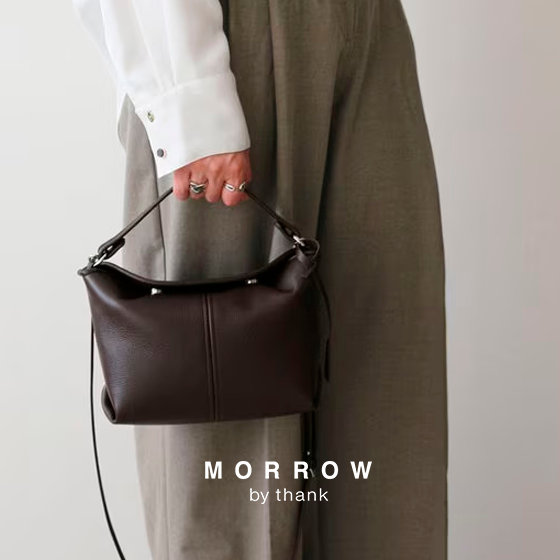 甘さと上品さをひとつにした、ちょうどいいショルダーバッグ