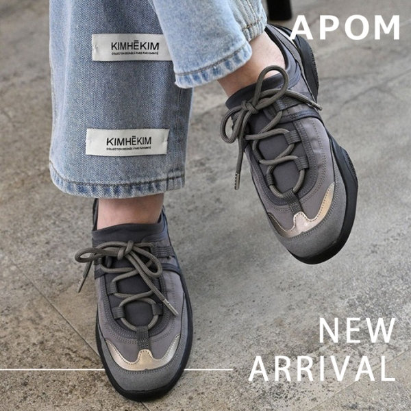 雨の日も晴れの日も、APOM のウォーターレジストスニーカー