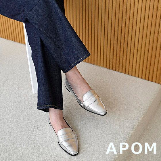 ＜新色＞人気の晴雨兼用ローファーにシルバー登場