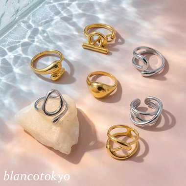夏の手元に、さりげない輝きを。blancotokyoのニュアンスリング