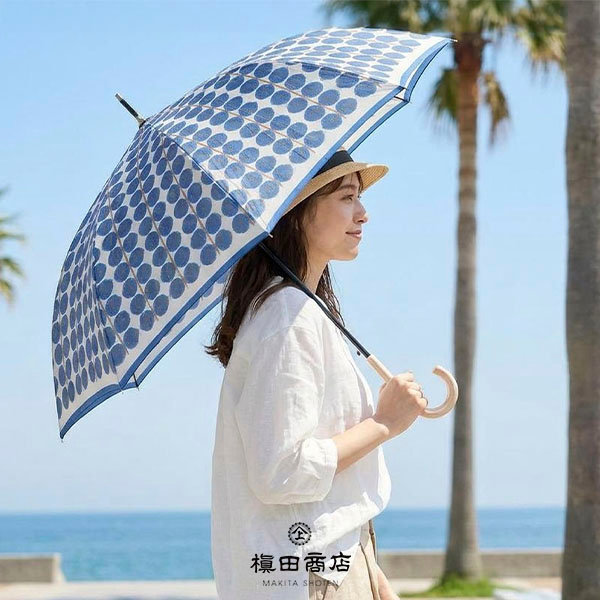 日差しも雨も心地よく。夏に持ちたい傘