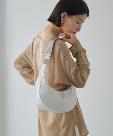 russet ＜ブランド人気No.1ショルダー＞ソフトレザーラウンドショルダーバッグ(CE-1326-WEB)