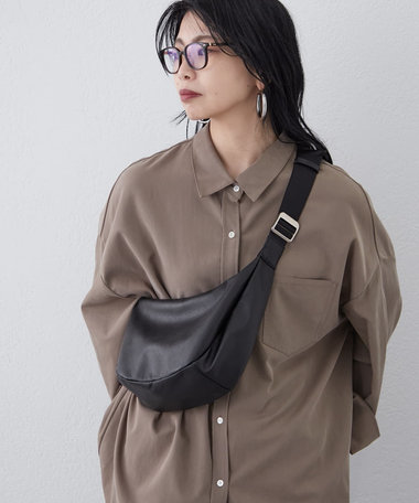 russet ＜ブランド人気No.1ショルダー＞ソフトレザーラウンドショルダーバッグ(CE-1326-WEB)