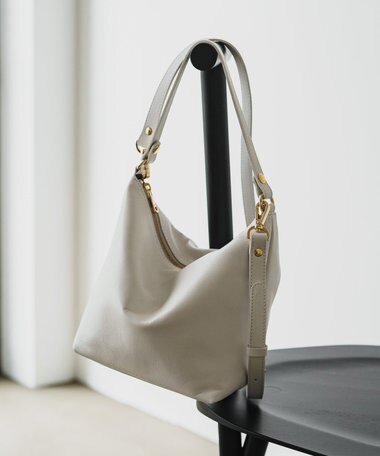 russet ソフトレザーシンプルショルダーバッグ (CE-1328-WEB)