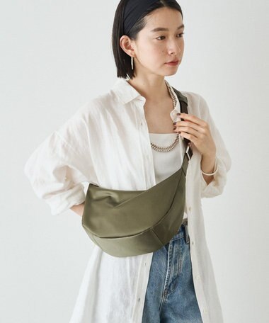 russet ナイロンラウンドショルダーバッグ (CE-1327-WEB)