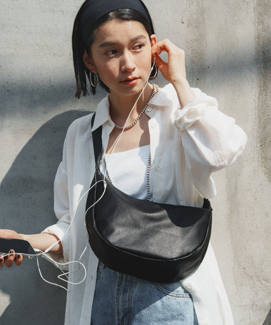 russet ＜ブランド人気No.1ショルダー＞ソフトレザーラウンドショルダーバッグ(CE-1326-WEB)