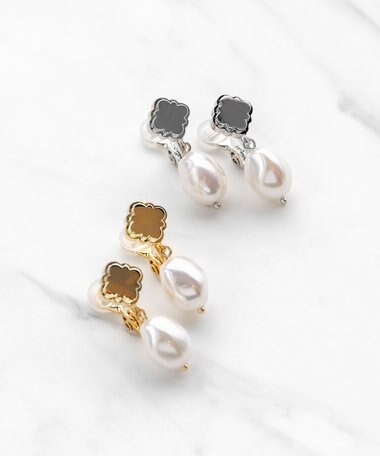TOCCA SWING PEARL CLOVER EARRINGS イヤリング